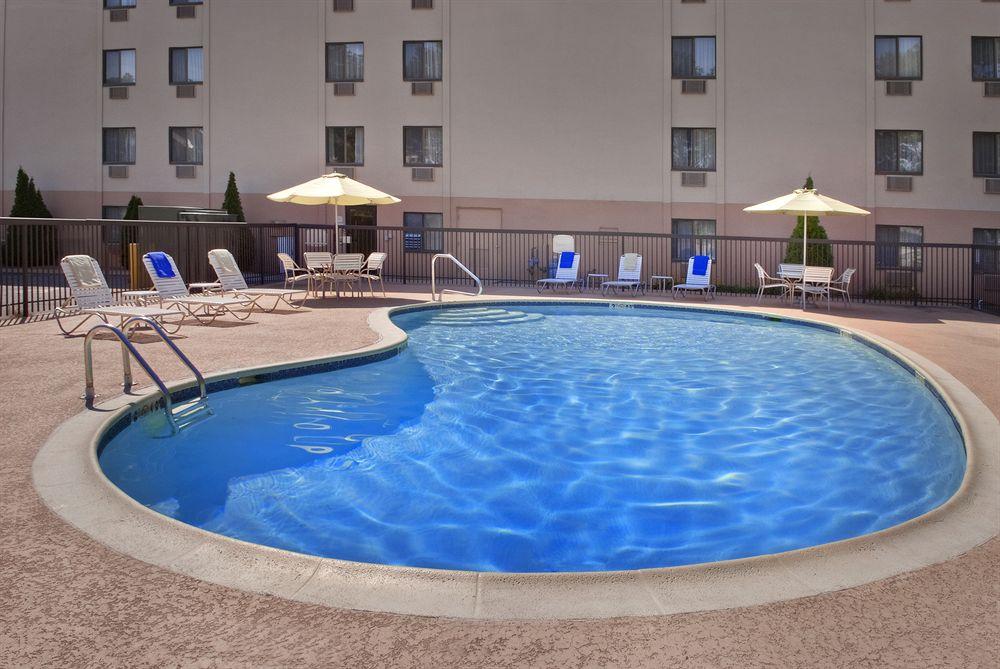 Fairfield Inn Manchester - Boston Regional Airport Exterior photo