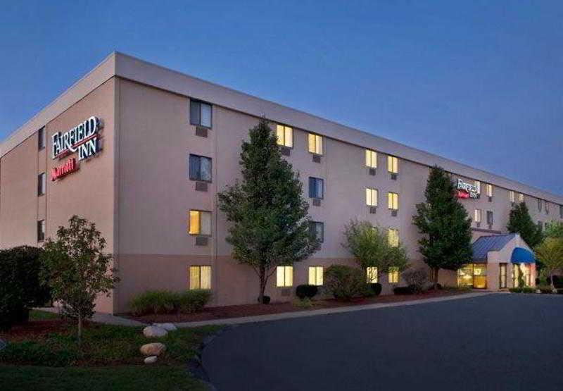 Fairfield Inn Manchester - Boston Regional Airport Exterior photo