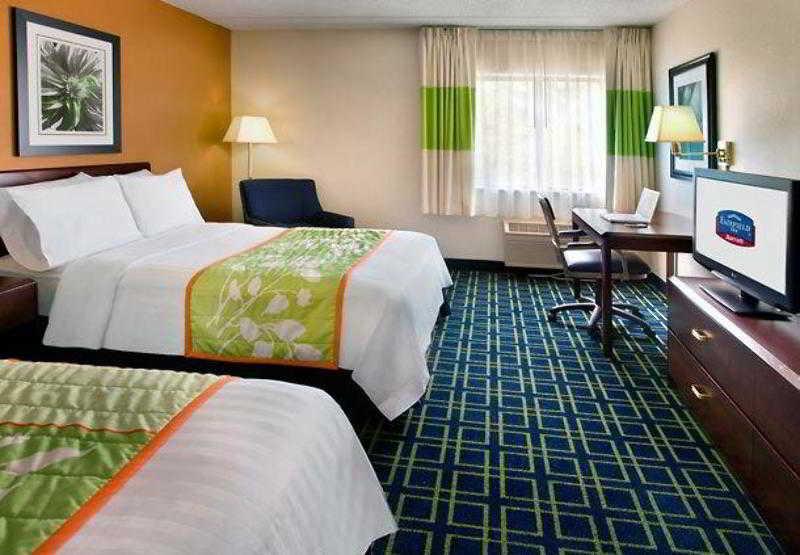 Fairfield Inn Manchester - Boston Regional Airport Room photo